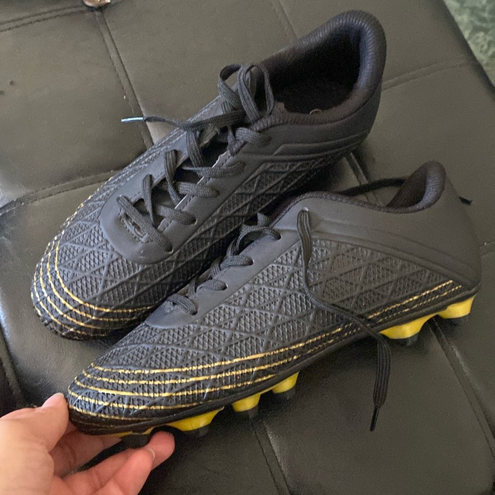 Boys soccer cleats.